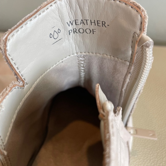 Vionic Uptown Sur Waterproof Wedge Ankle Boots - Picture 6 of 7